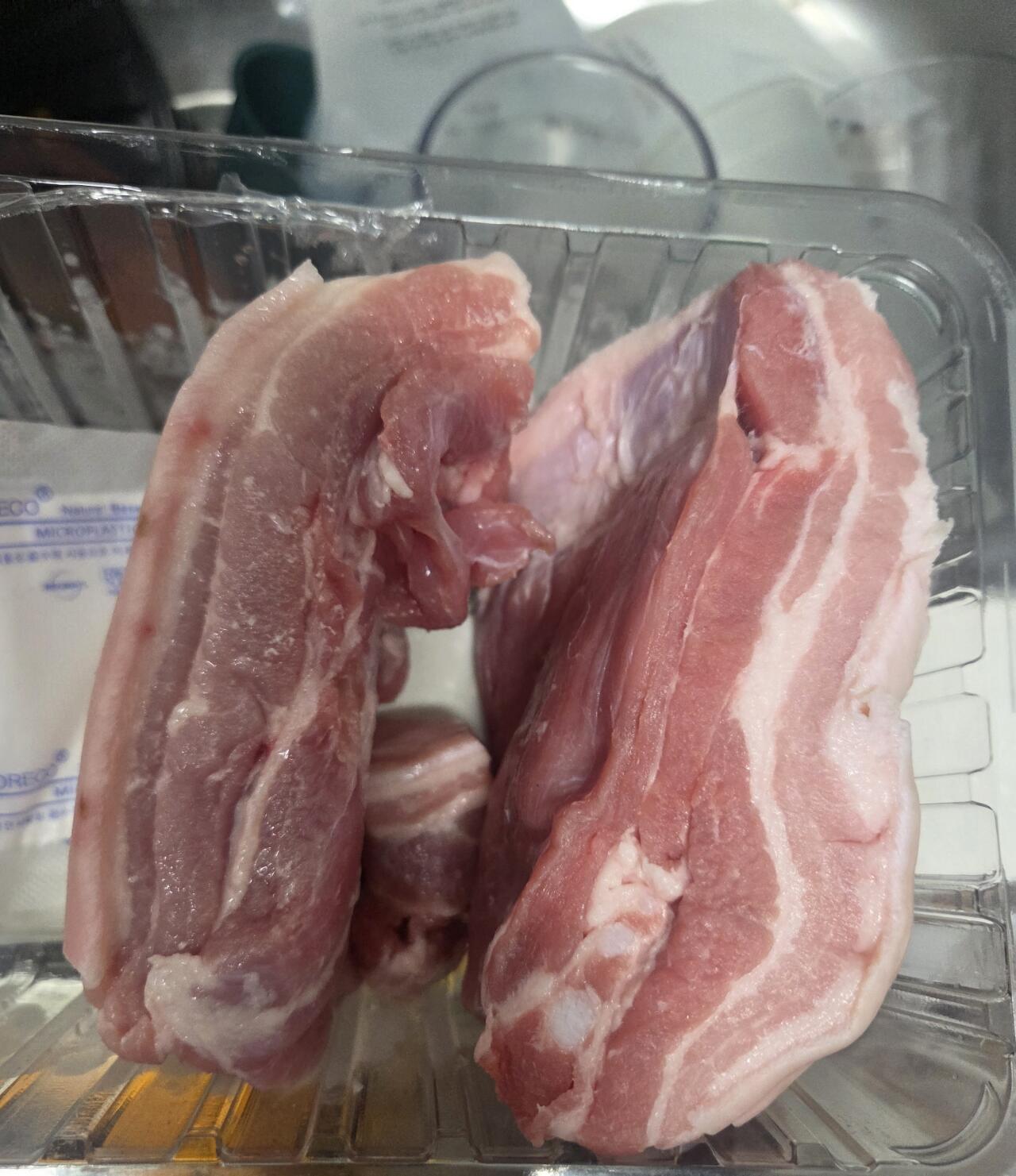 오겹살샀는디 둘다 미추리임?