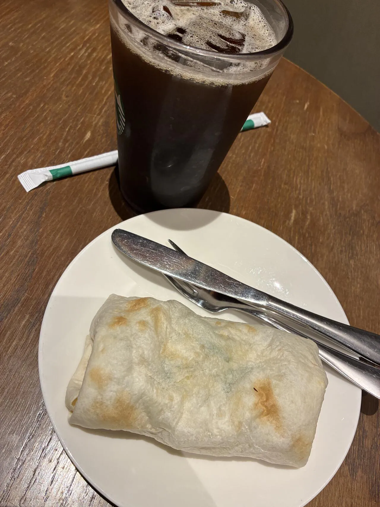 지금 처먹는 거 인증한다