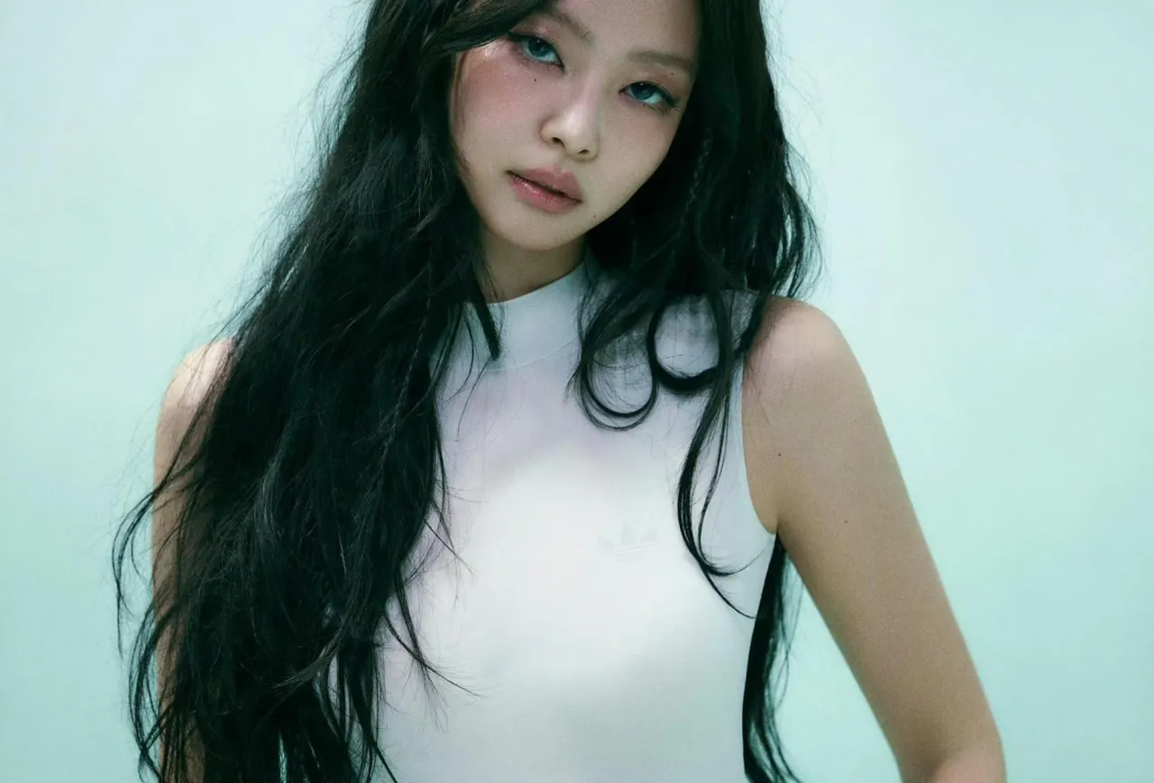 블핑 제니 아디다스 화보