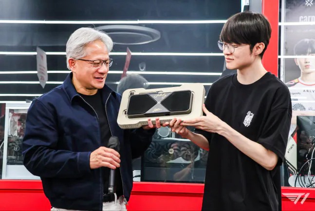 SK vs 컴캐스트 경영권 전쟁 개막