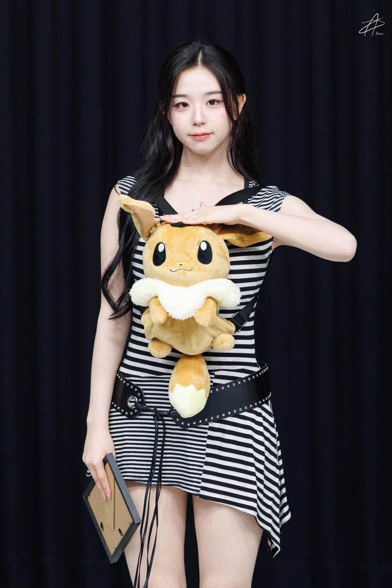 트리플에스 김채연 이브이 쿠션