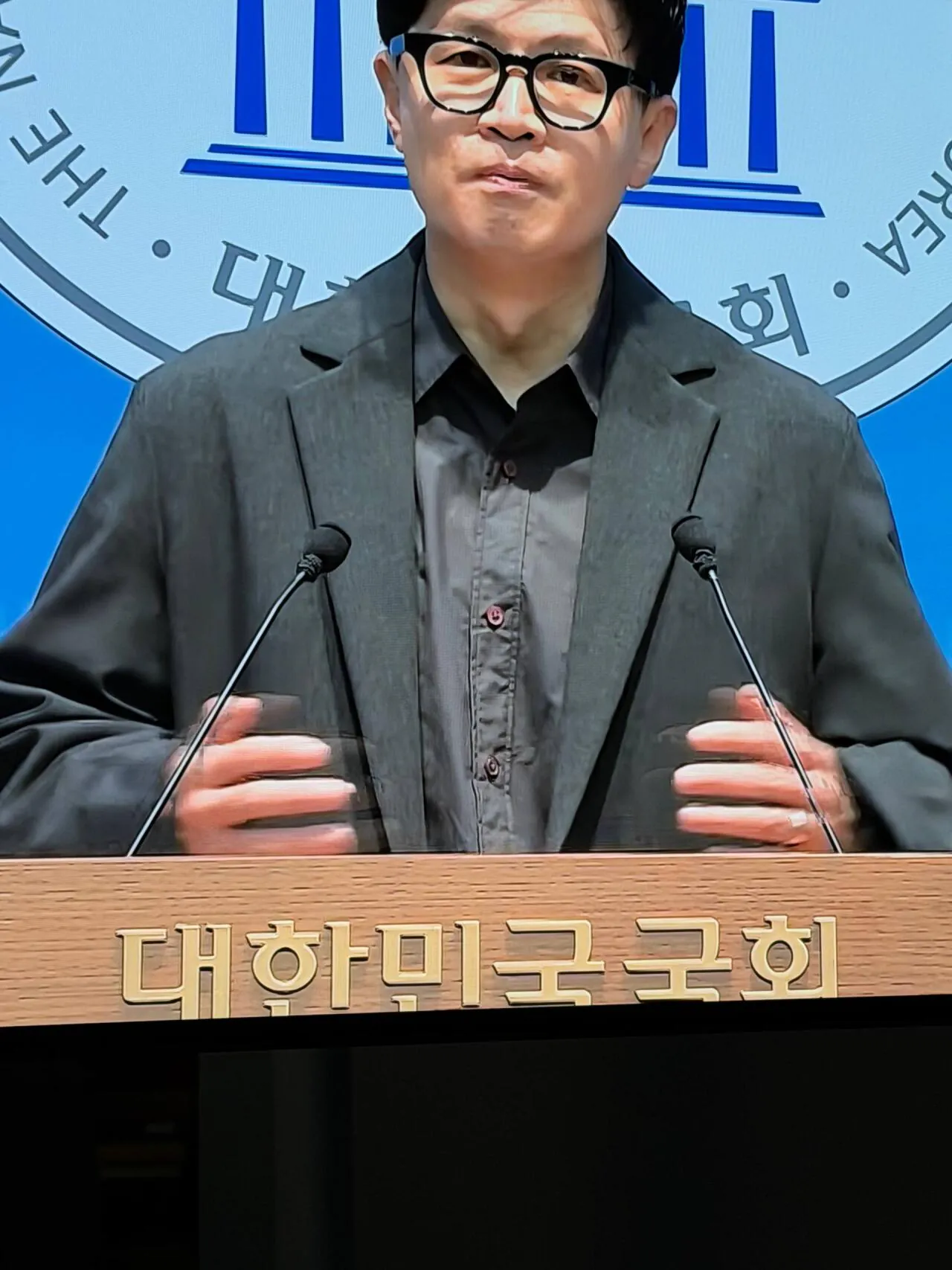 오늘자 국회에서 무탠 입은 한동훈