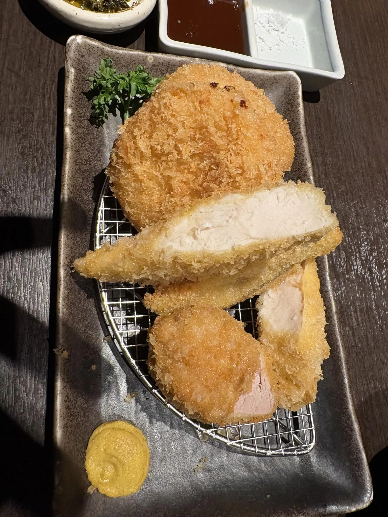 도쿄 긴자 근처에 괜찮은 곳 있을까요?