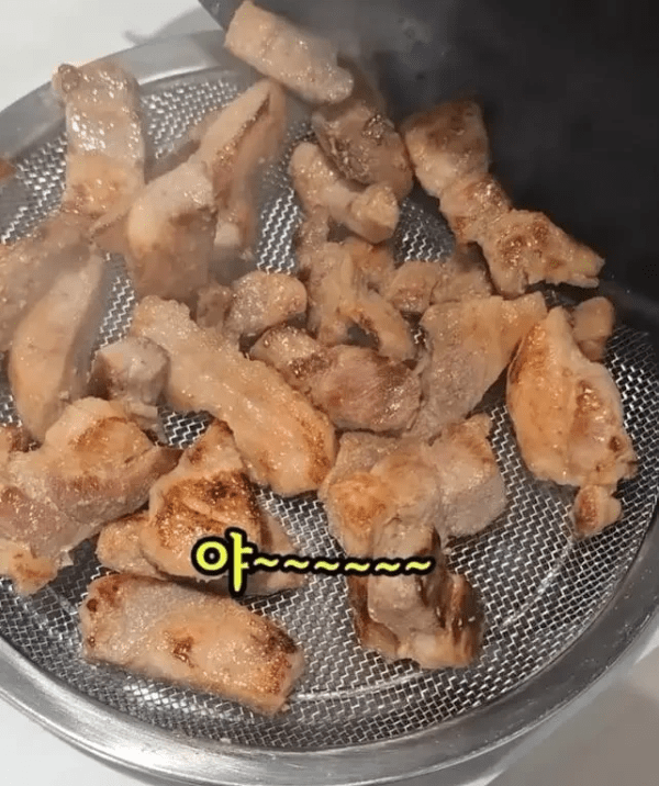 배달 삼겹살의 비밀을 알아버린 사람들