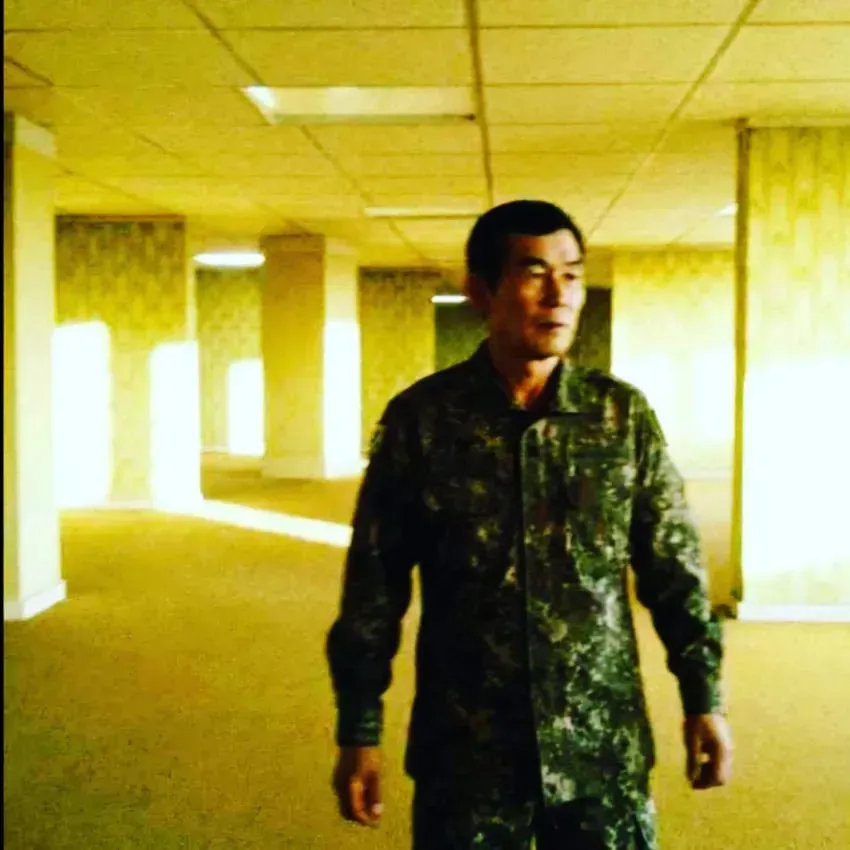 백룸에 떨어진 행보관